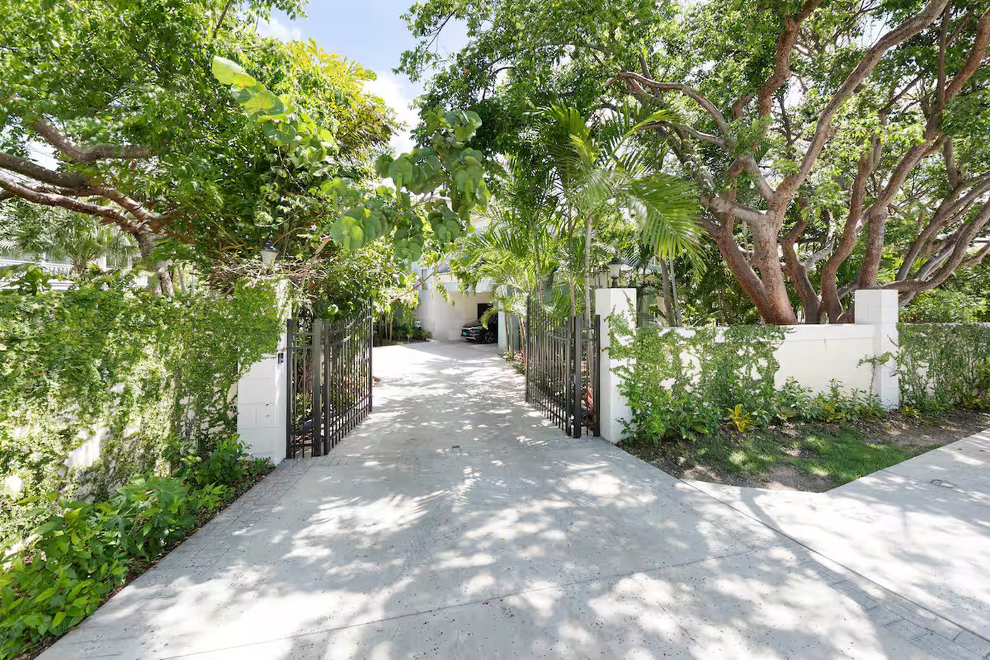 Private Gated Entrance &mdash; DreamSpace Estate