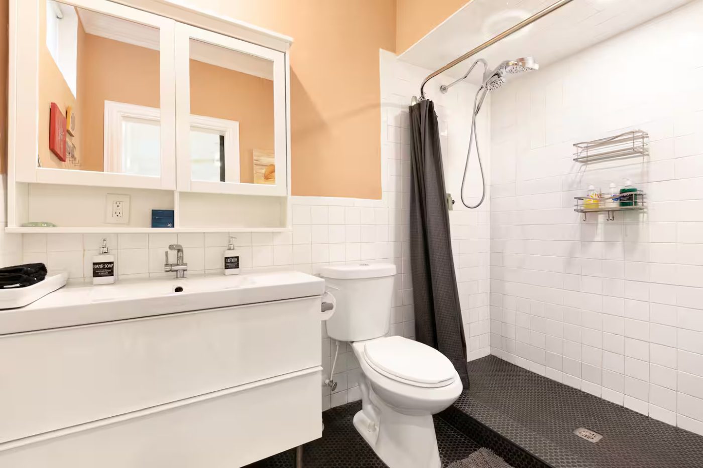 Sun Suite &mdash; Ensuite Bathroom